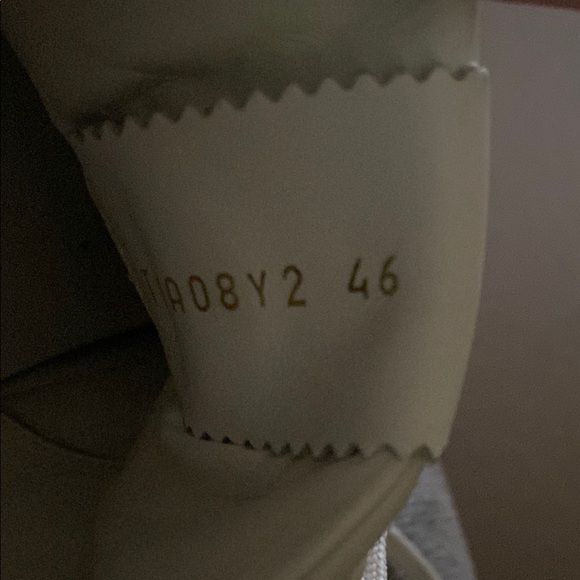 Men’s Valentino Garavani White Leather Sneakers- Well Taken Care of! - Picture 8 of 8